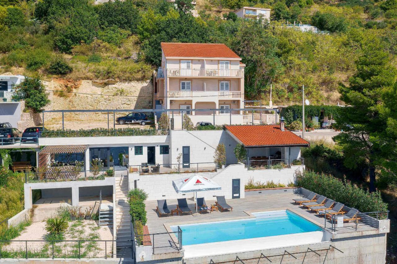 Matko'S Oasis Apartments Brela Exterior photo