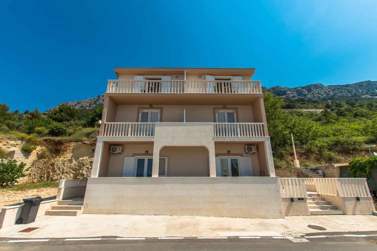 Matko'S Oasis Apartments Brela Exterior photo